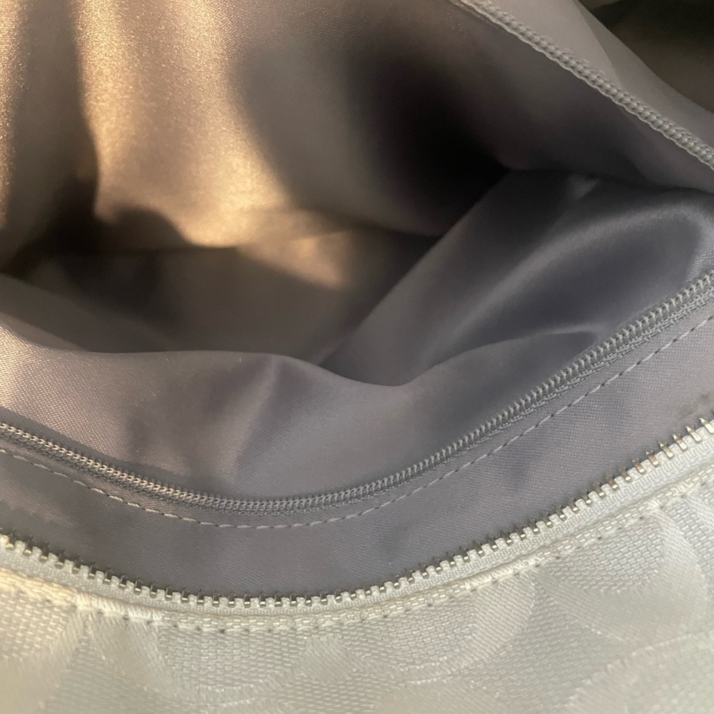 GUC Coach Shoulder Bag - Picture 8 of 14